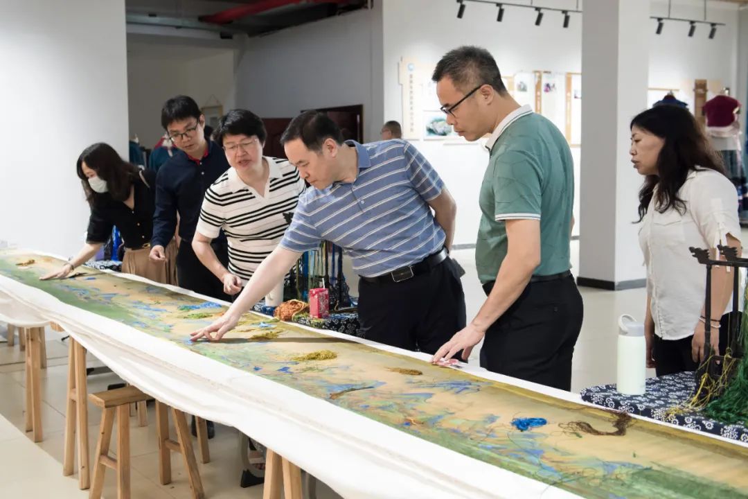 东莞市商业学校来校调研