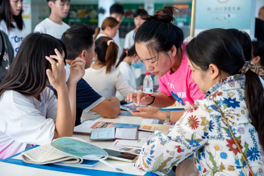 2022级新生报名火热进行中