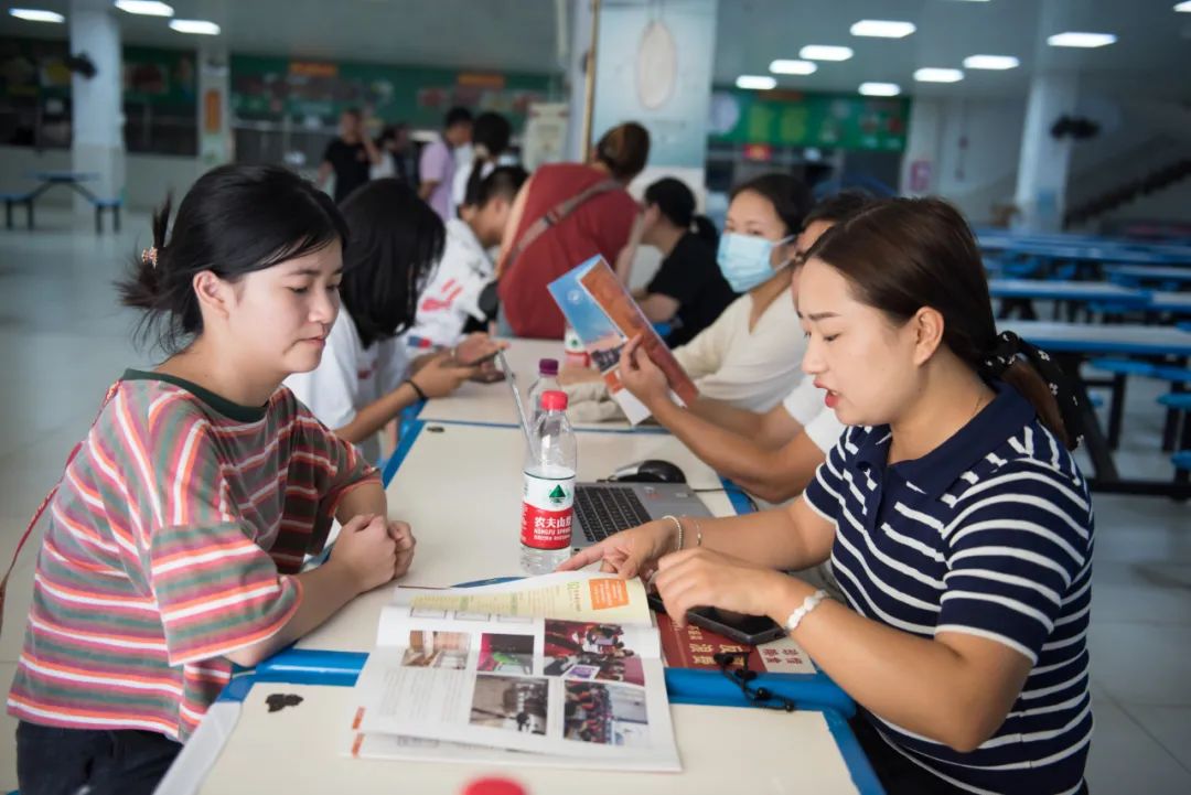 松桃中等职业学校第二轮招生正在进行中
